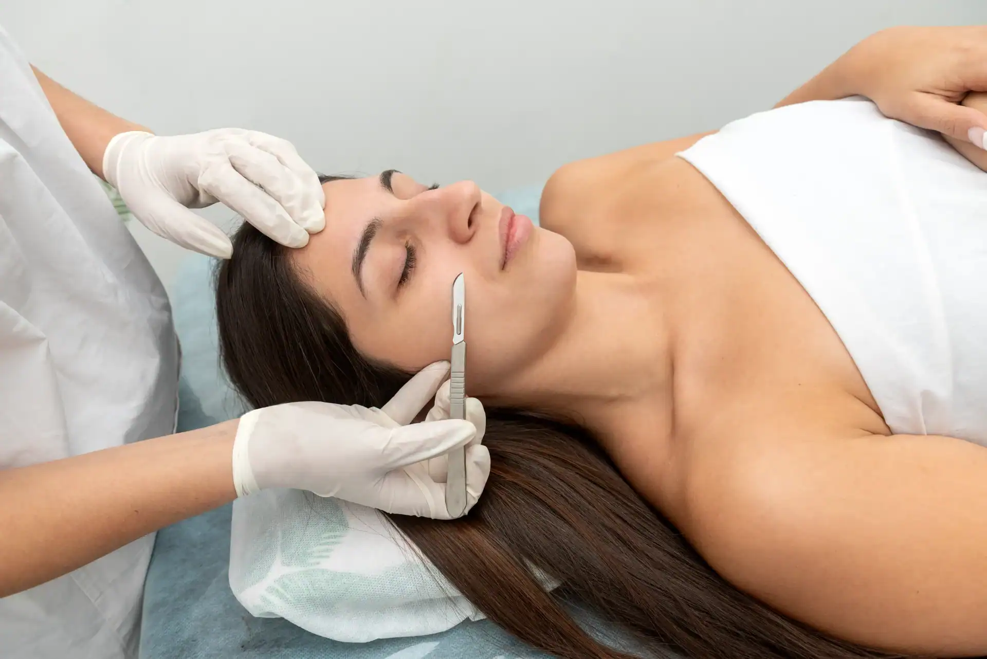 Hispanic female patient with eyes closed in the co 2026 01 07 23 46 55 utc
