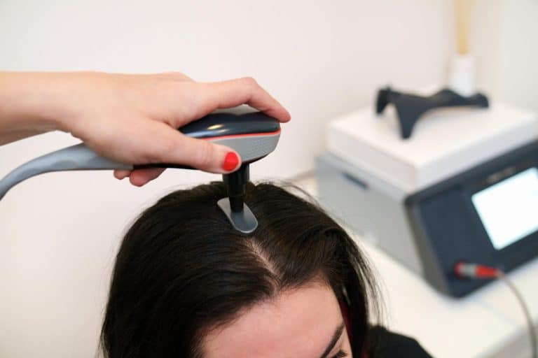 Close up of scalp treatment using radiofrequency f 2026 03 20 00 46 56 utc